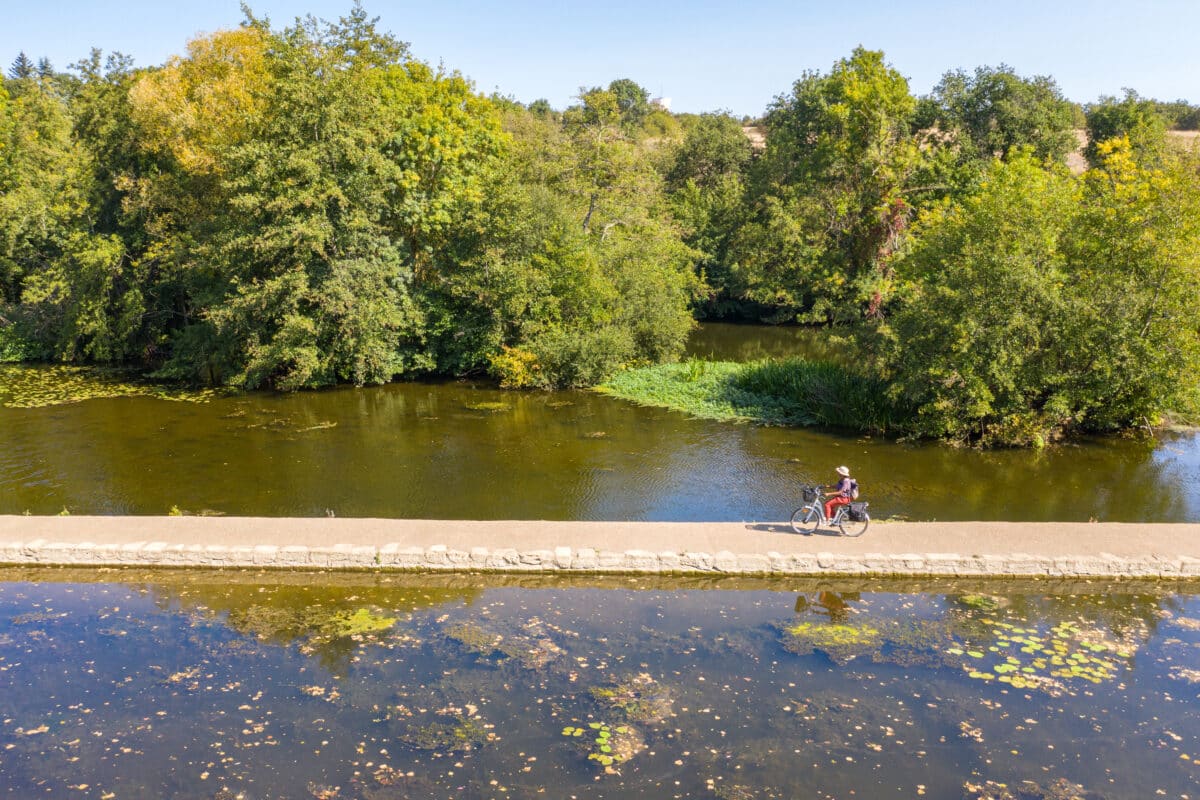 de-rives-en-rives-a-velo