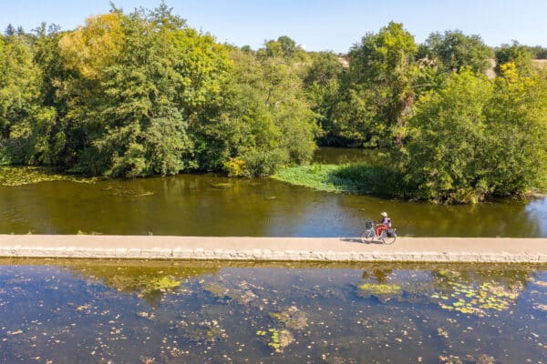 de-rives-en-rives-a-velo