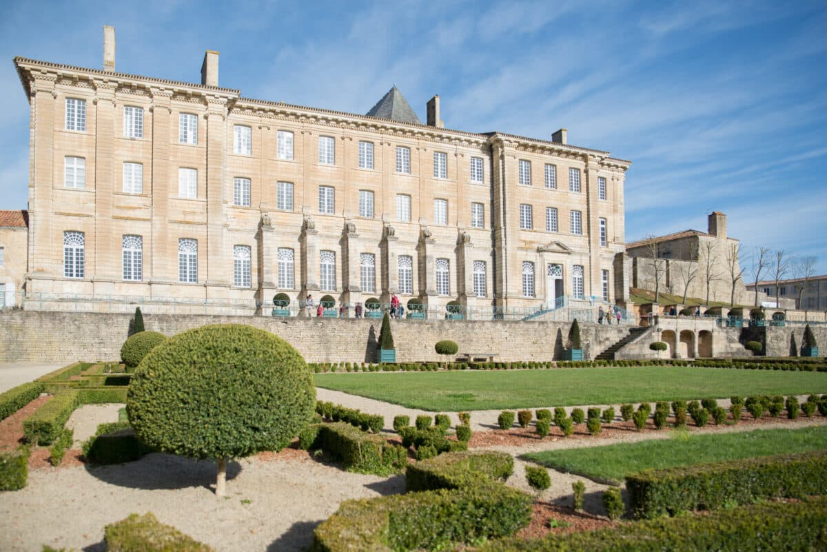 celles-sur-belle-abbaye-royale
