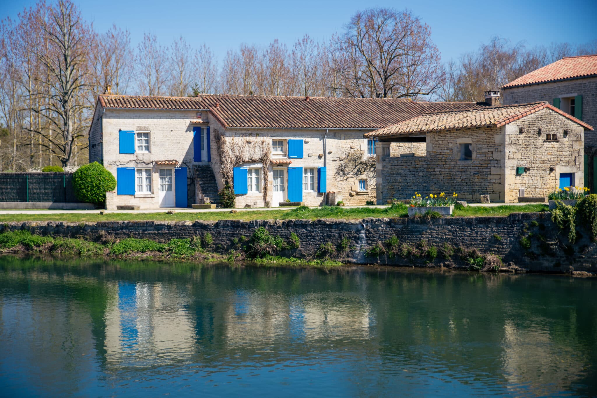 Le port de Magné au cœur du Marais poitevin